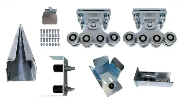 Katero okovje za dvoriščna vrata izbrati?